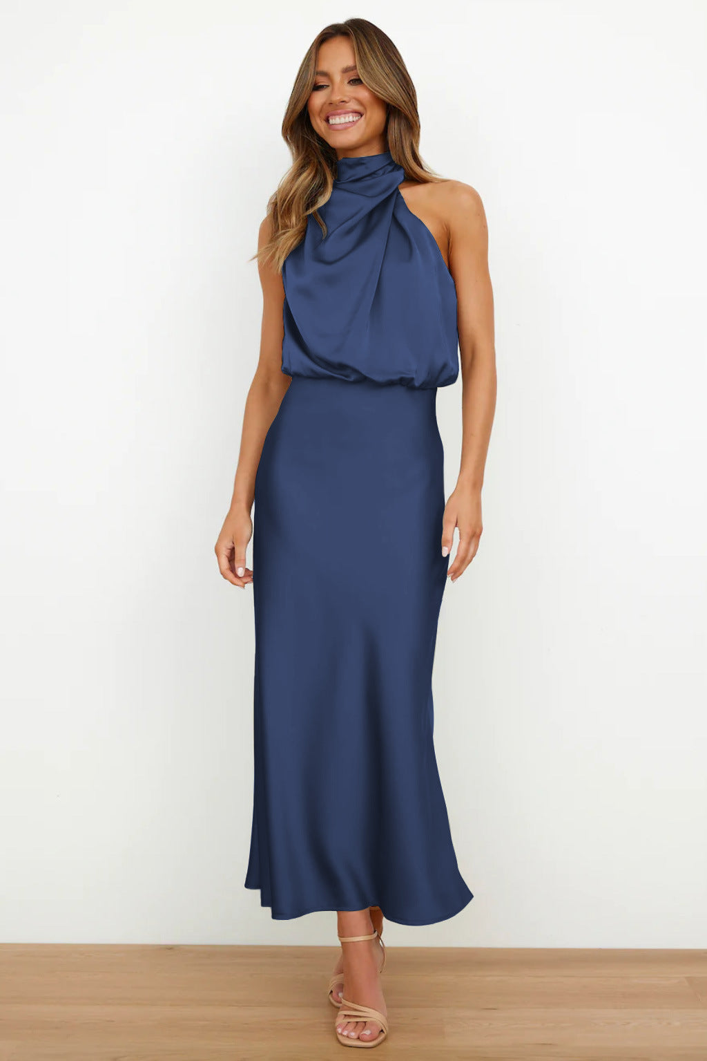 Nomi – Robe américaine élégante pour une apparence sophistiquée et raffinée