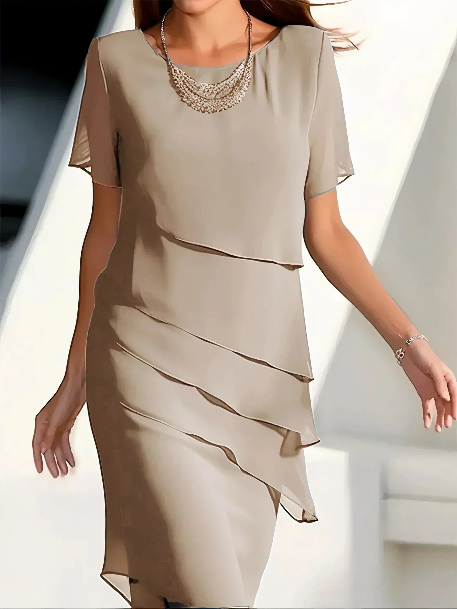 Violette – Robe chic, élégante et flatteuse pour la silhouette