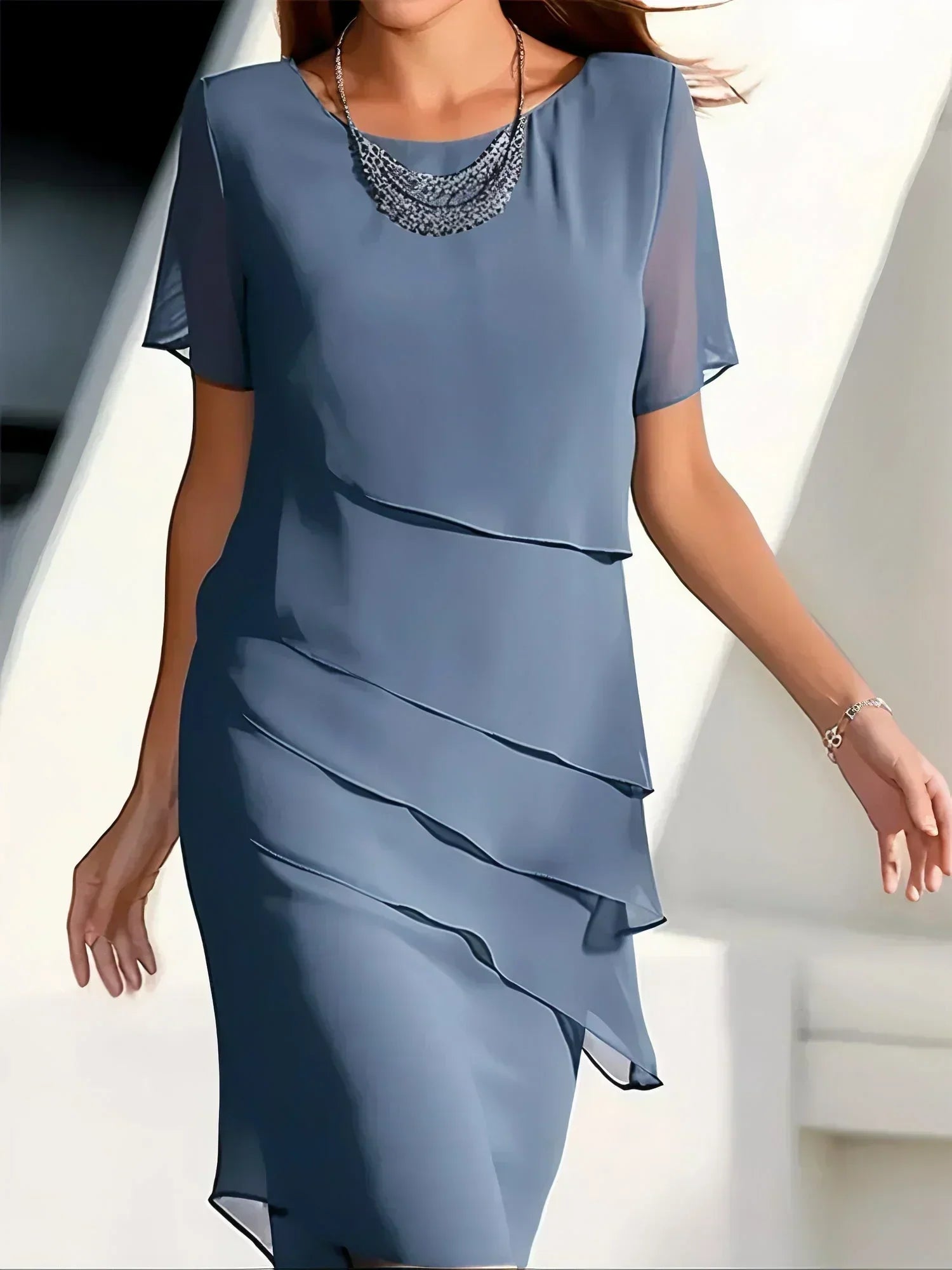 Violette – Robe chic, élégante et flatteuse pour la silhouette